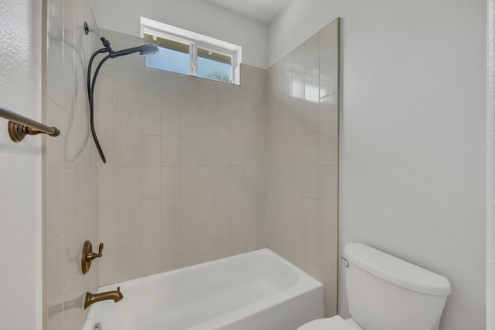 6321 Royal Tern Court
