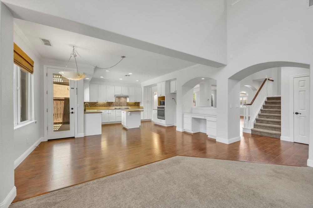 6321 Royal Tern Court
