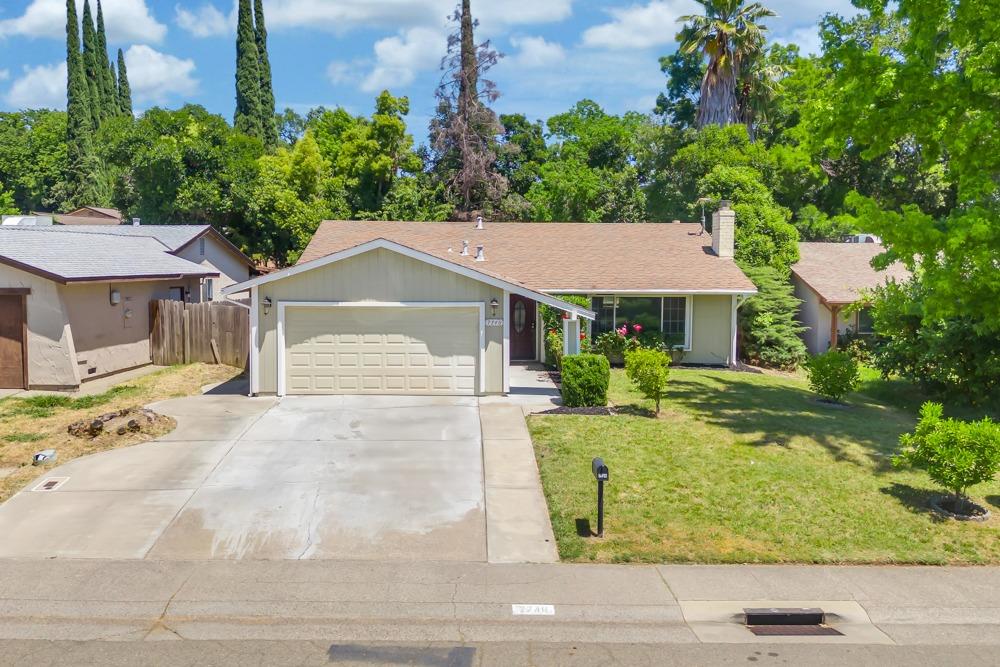 7746 Smoley Way