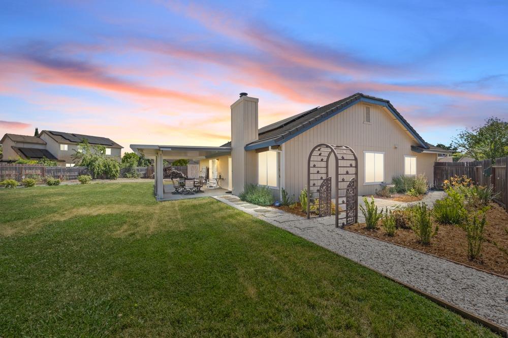 324 Mccartney Court