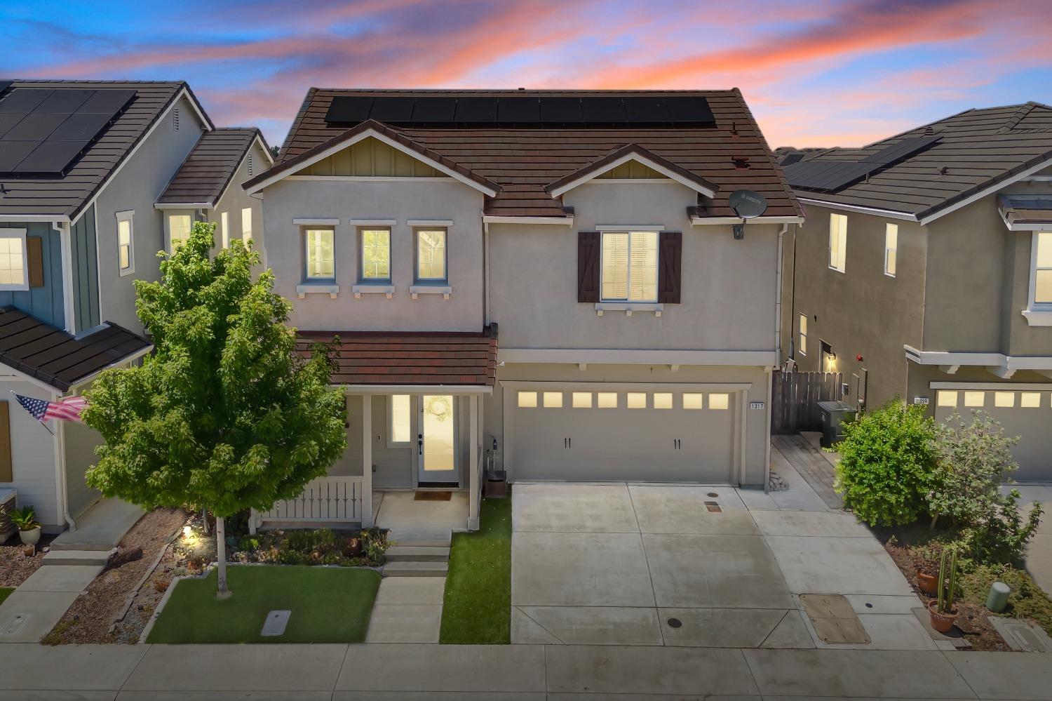 1317 Larkspur Drive