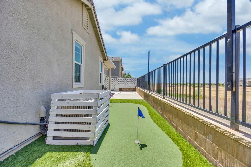 1317 Larkspur Drive