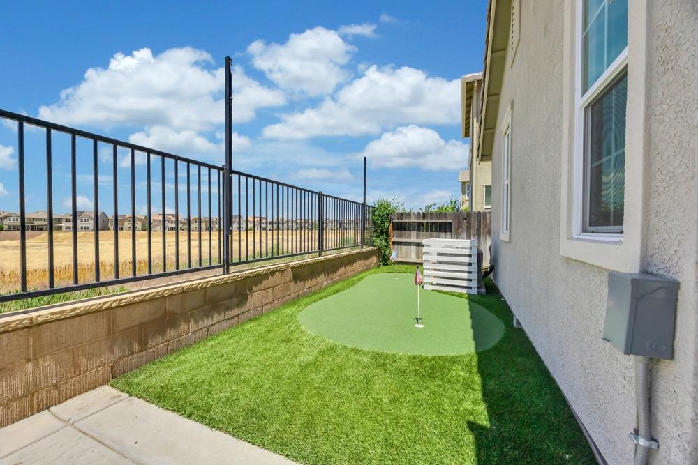 1317 Larkspur Drive