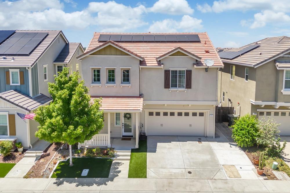 1317 Larkspur Drive