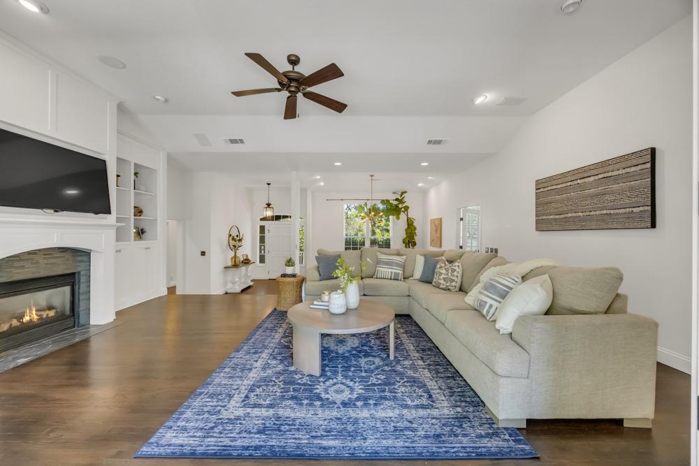 787 Knight Lane