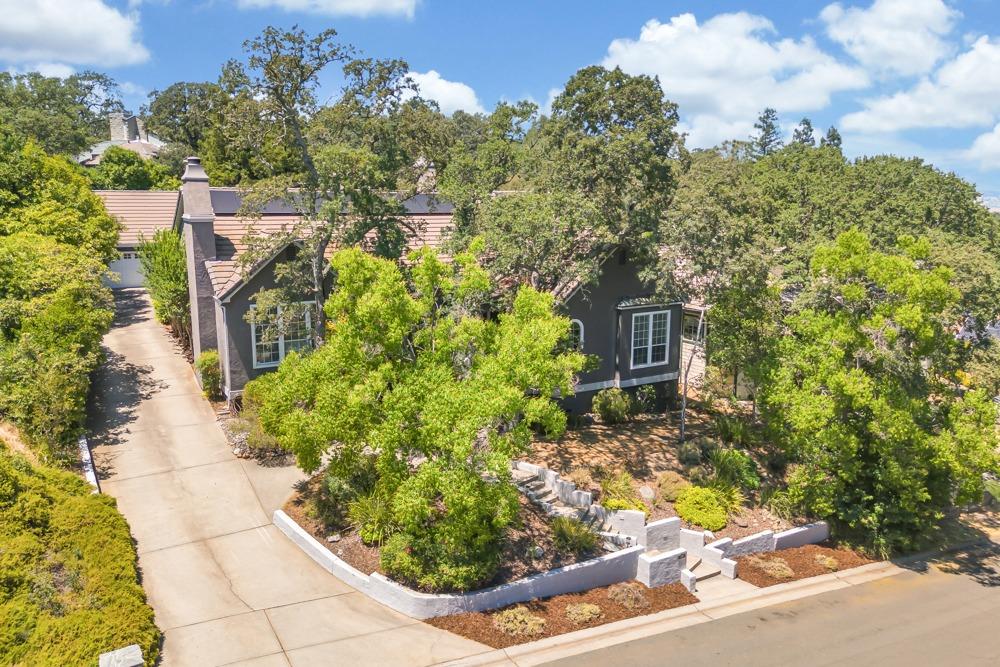 787 Knight Lane