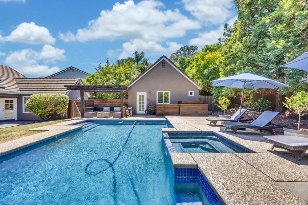 787 Knight Lane