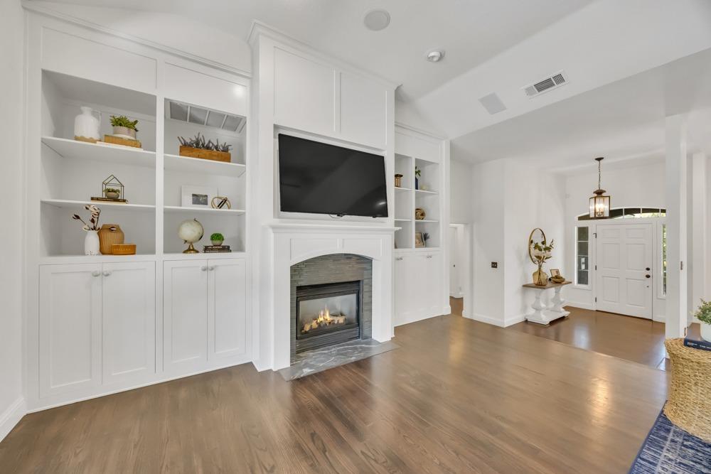 787 Knight Lane