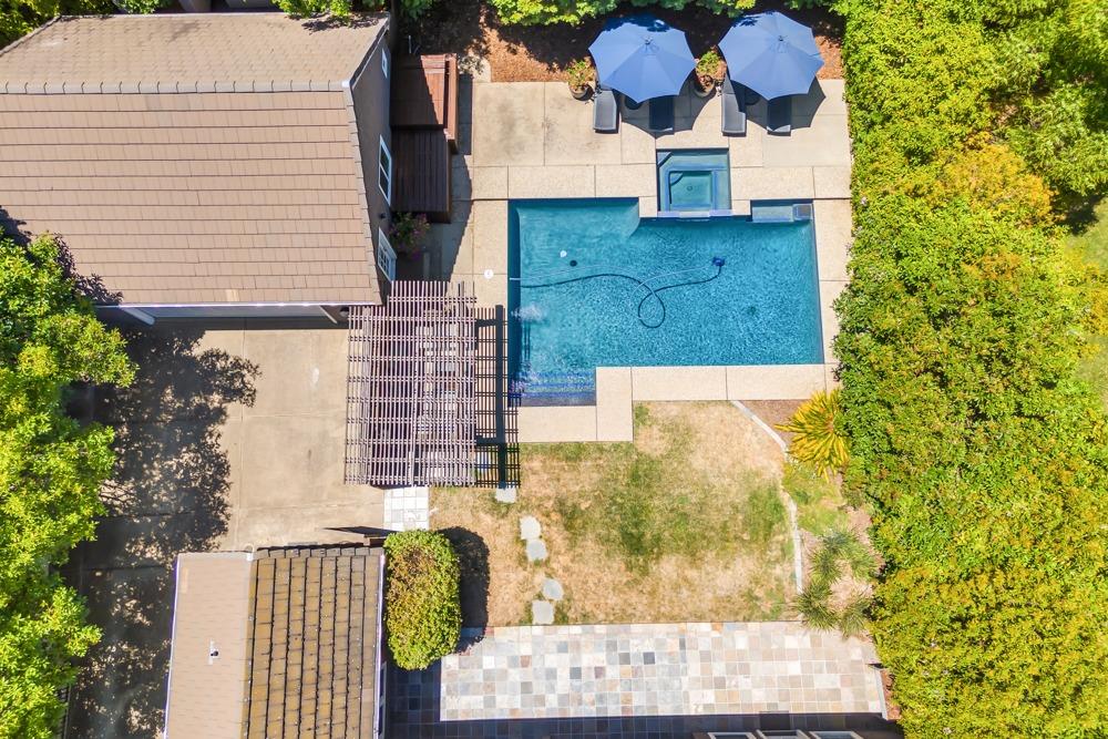 787 Knight Lane