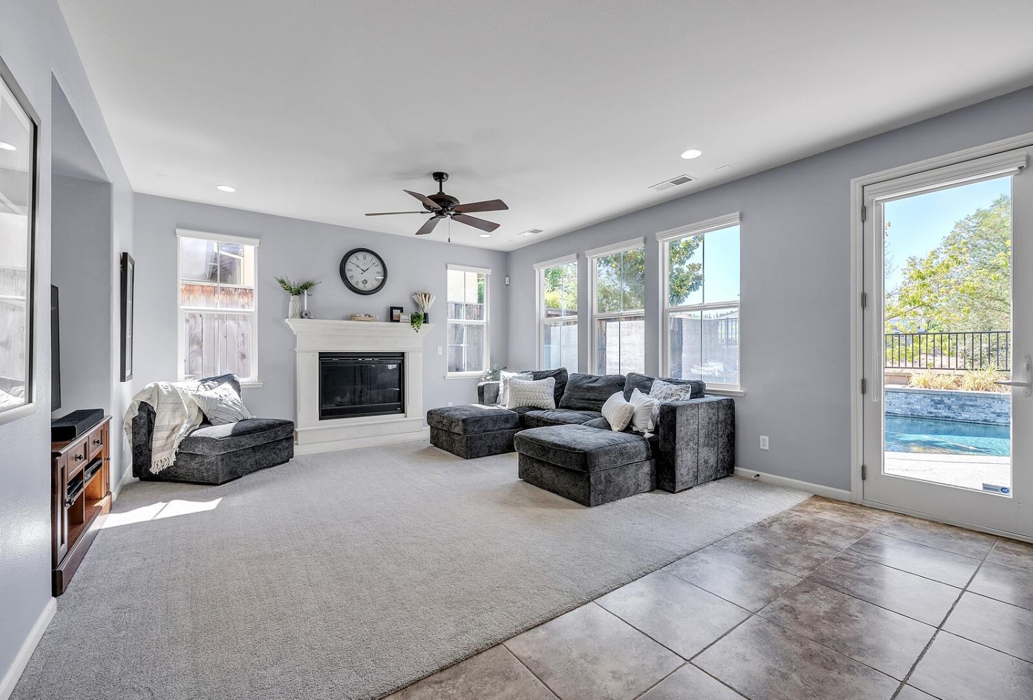 819 Wild Berry Loop
