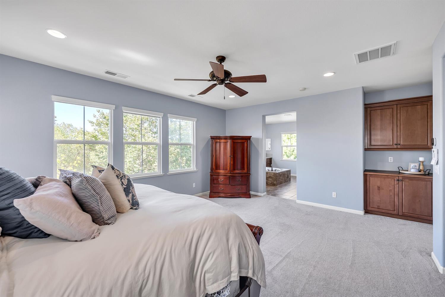 819 Wild Berry Loop