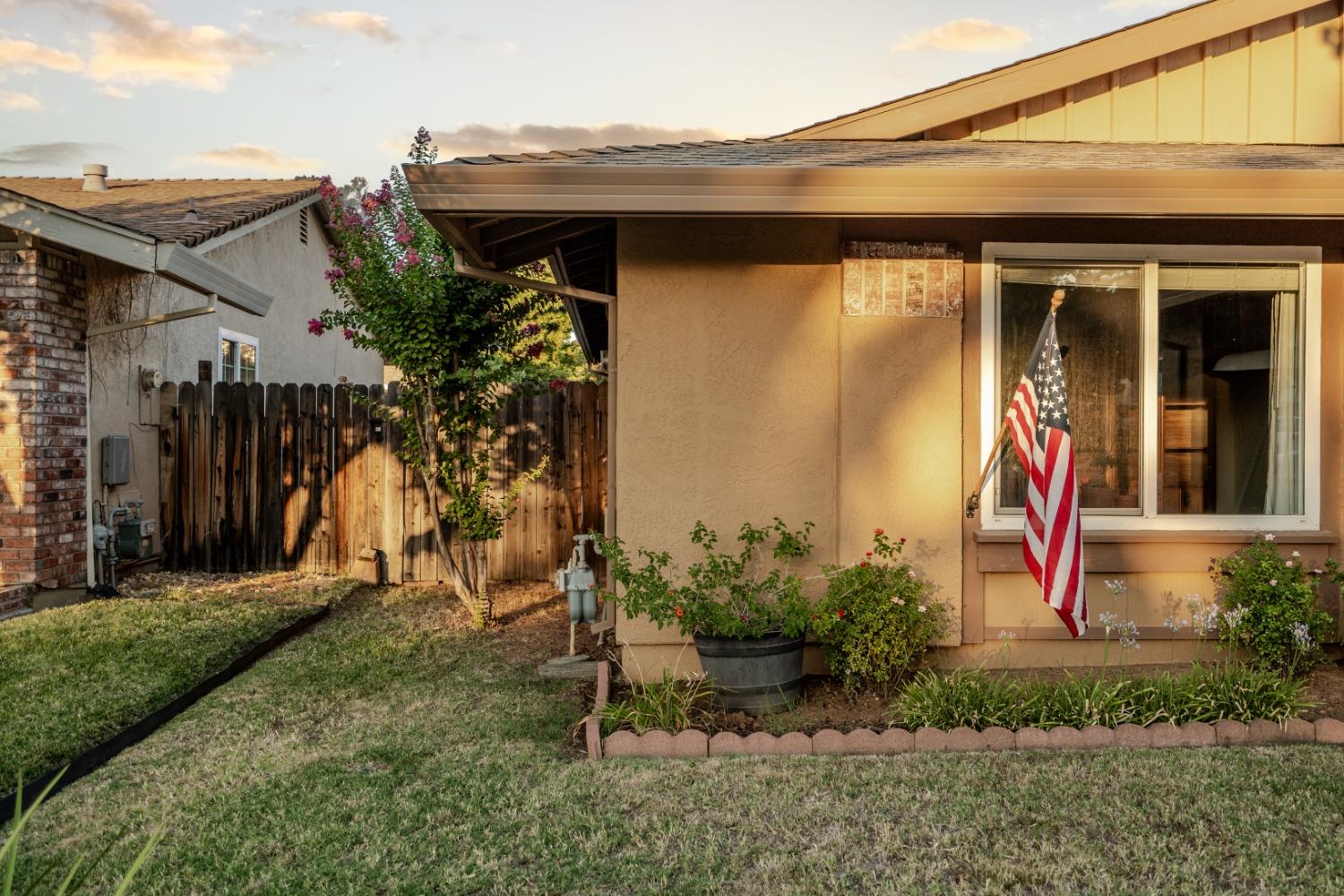 1426 Hollingsworth Drive