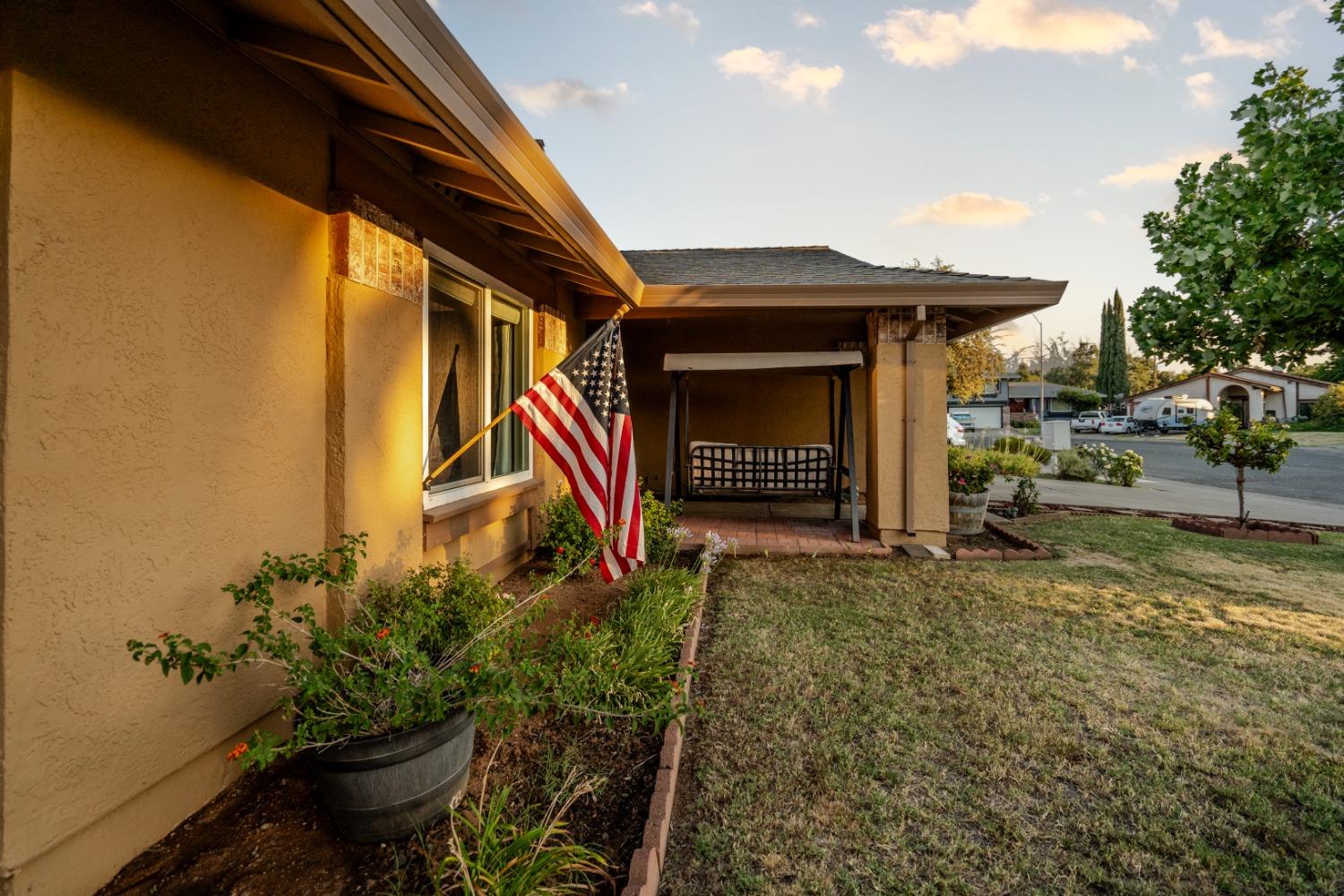 1426 Hollingsworth Drive