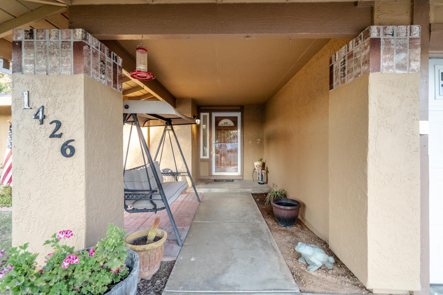 1426 Hollingsworth Drive