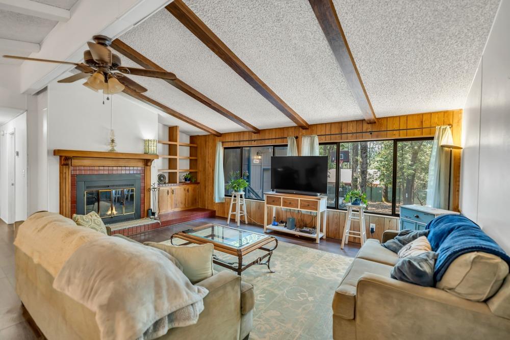 13840 Pine View Drive