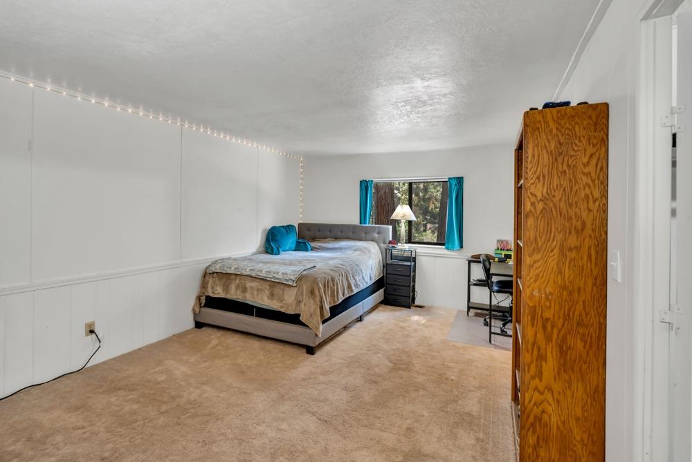 13840 Pine View Drive