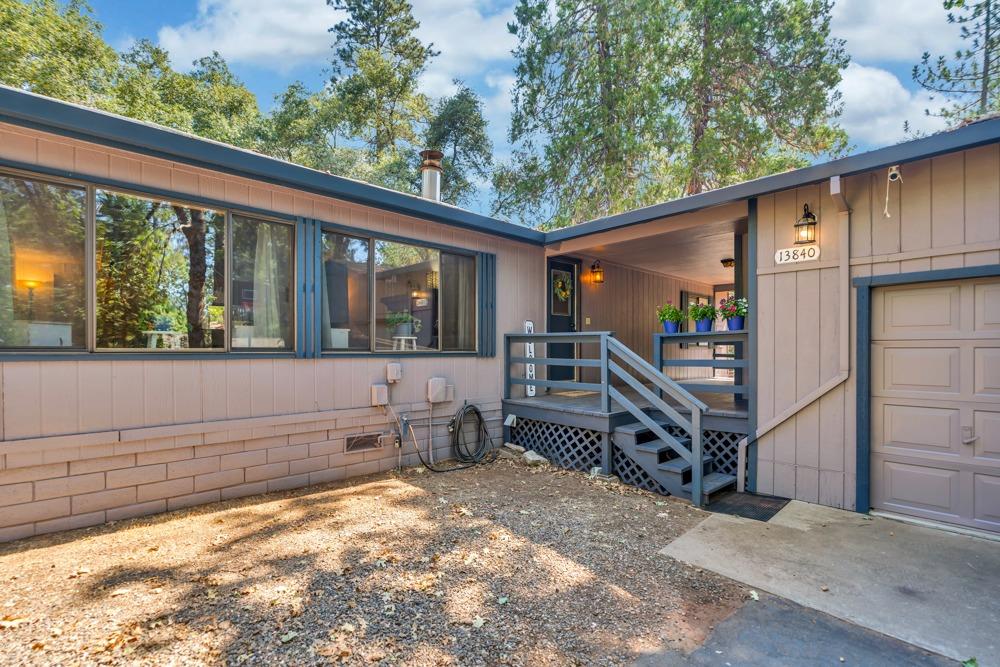 13840 Pine View Drive