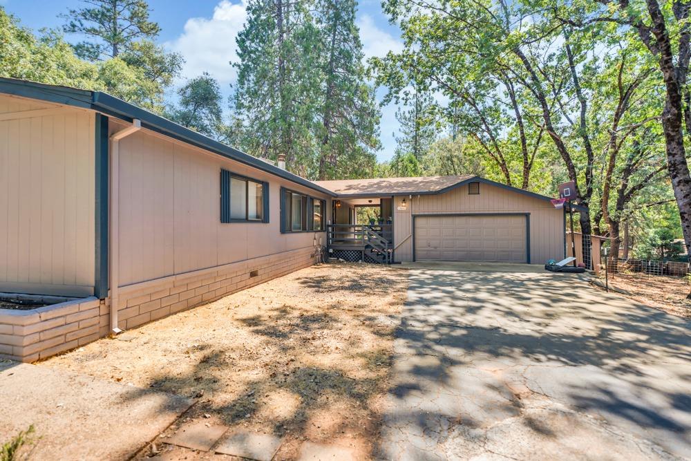 13840 Pine View Drive