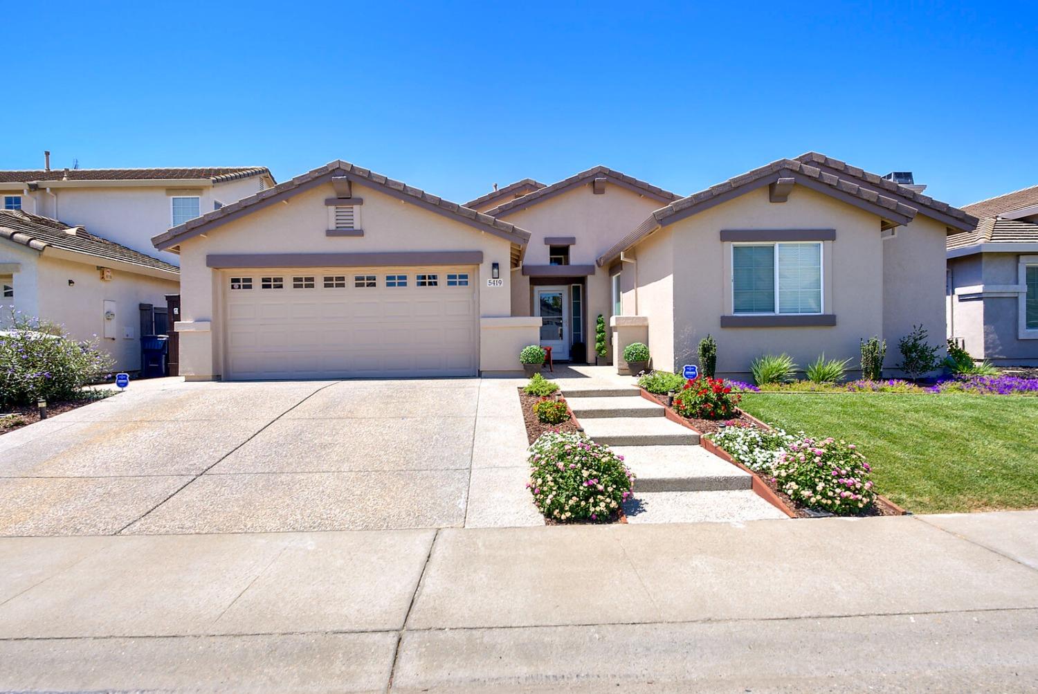 5419 Calabria Way