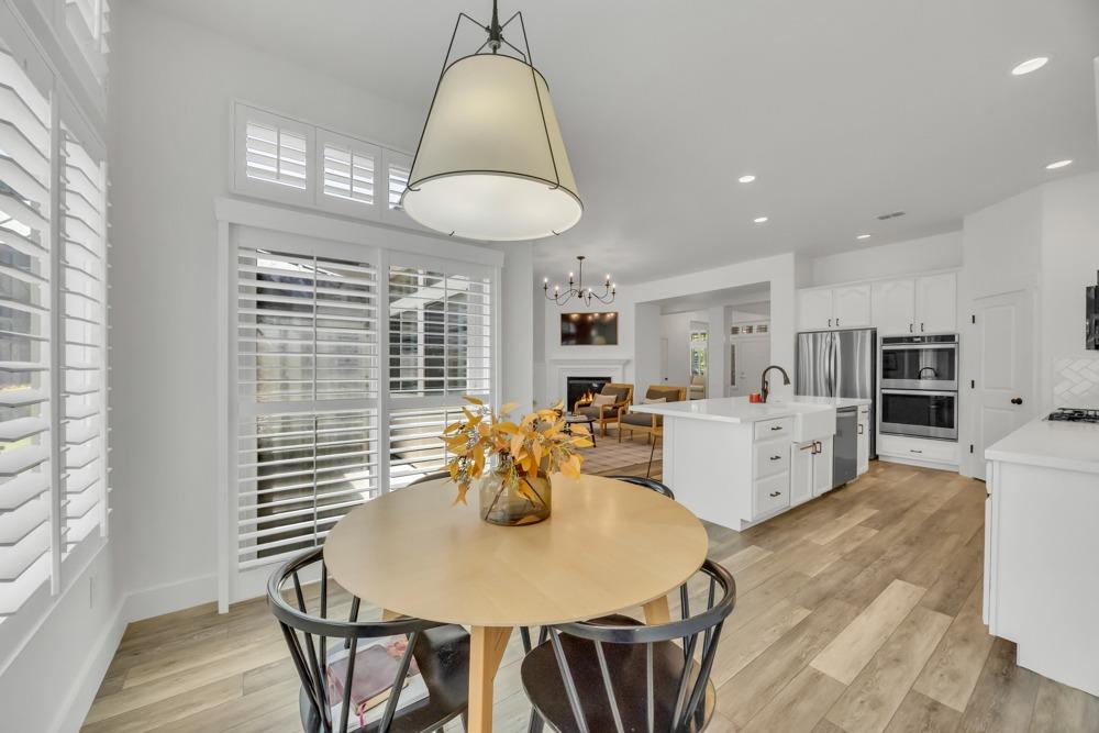 1181 Earlton Lane