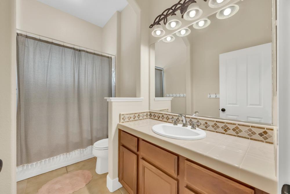 1181 Earlton Lane