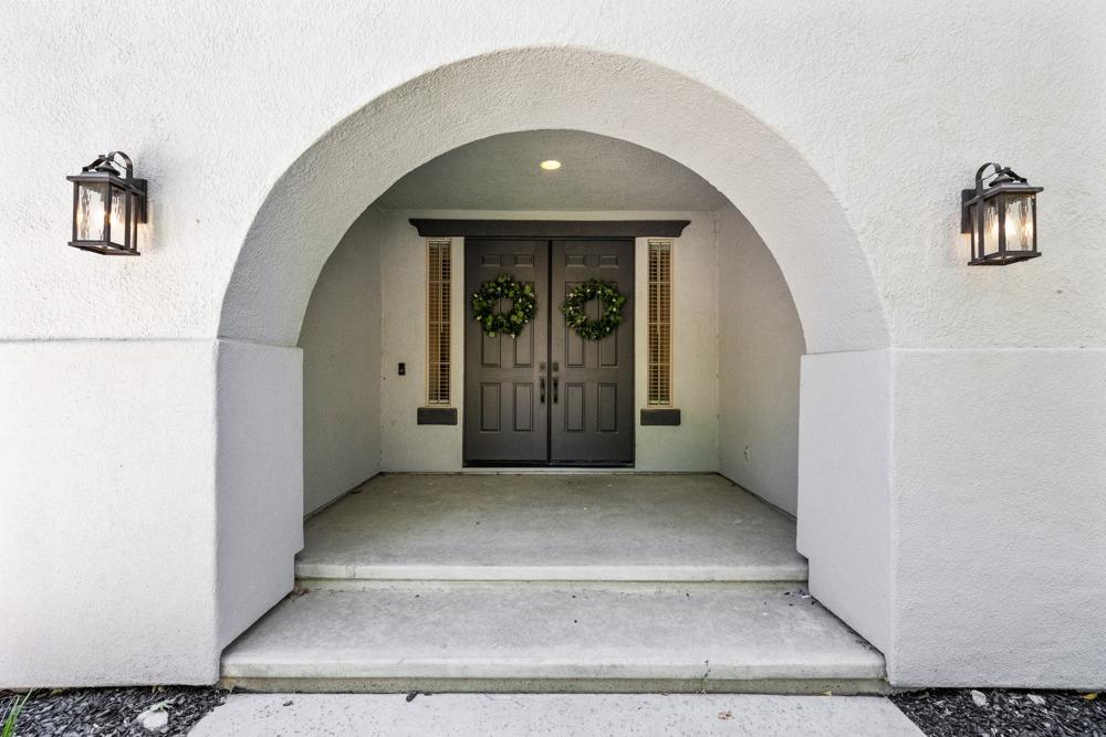 1681 Bella Circle