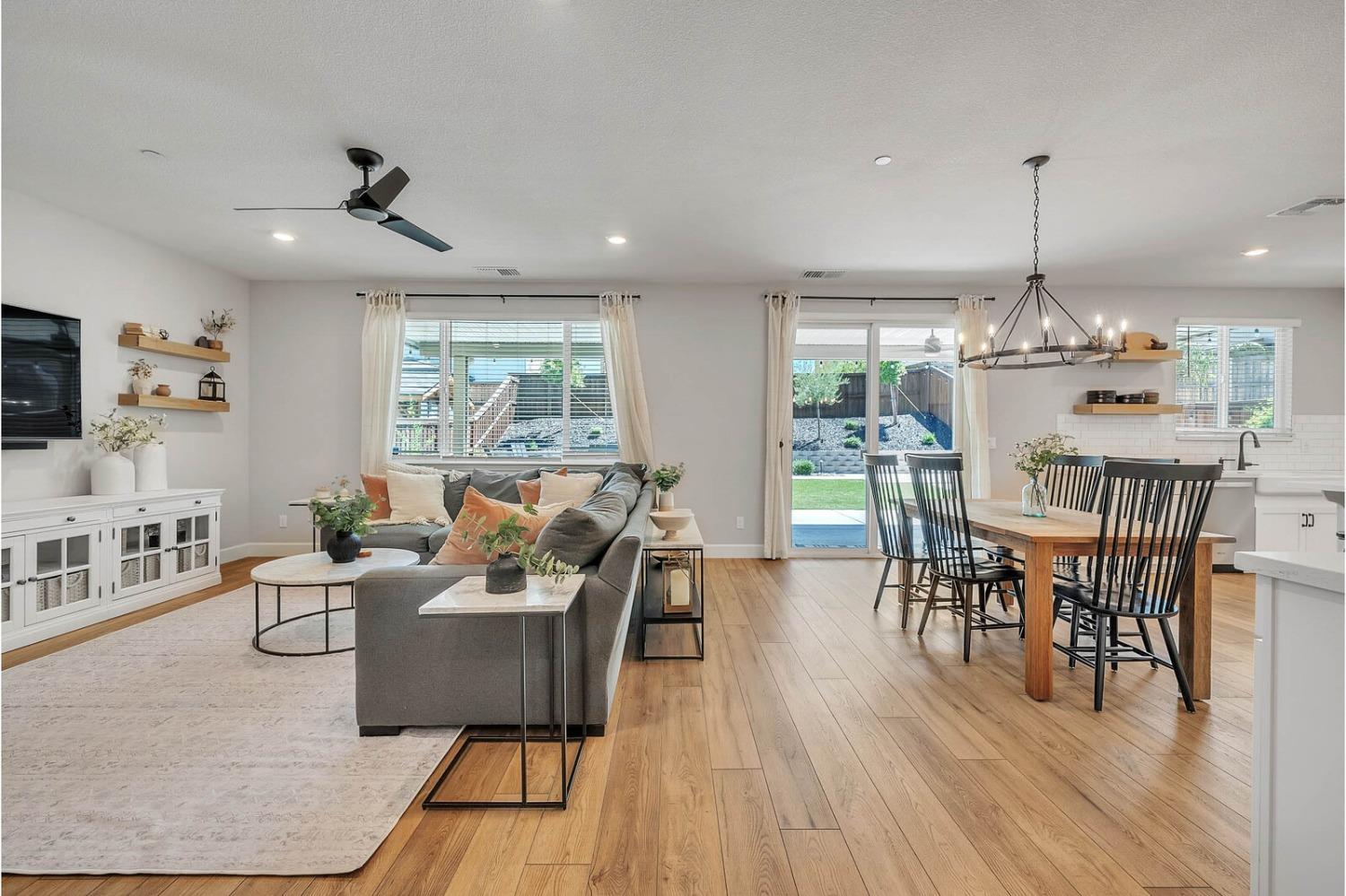 1439 Avila Lane