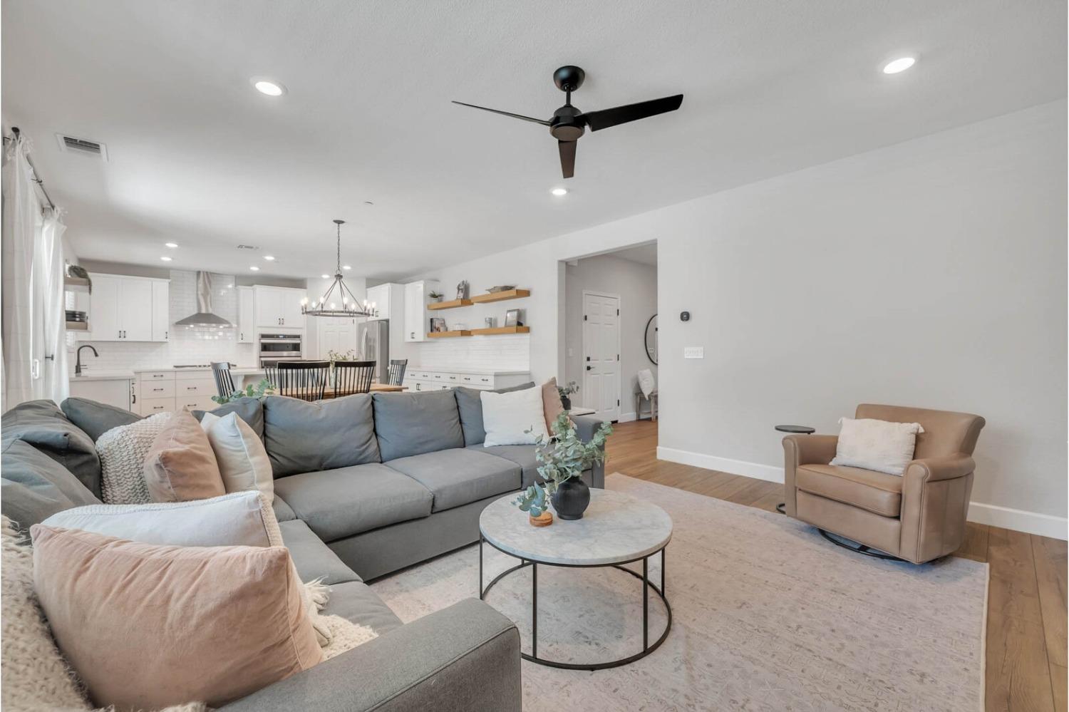 1439 Avila Lane