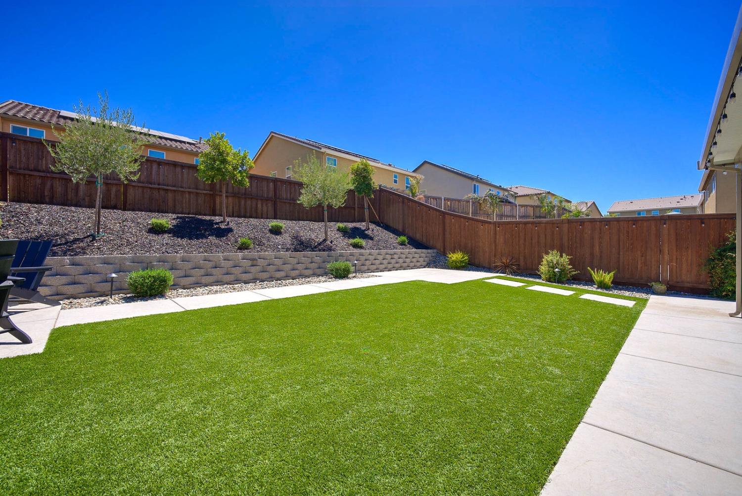 1439 Avila Lane
