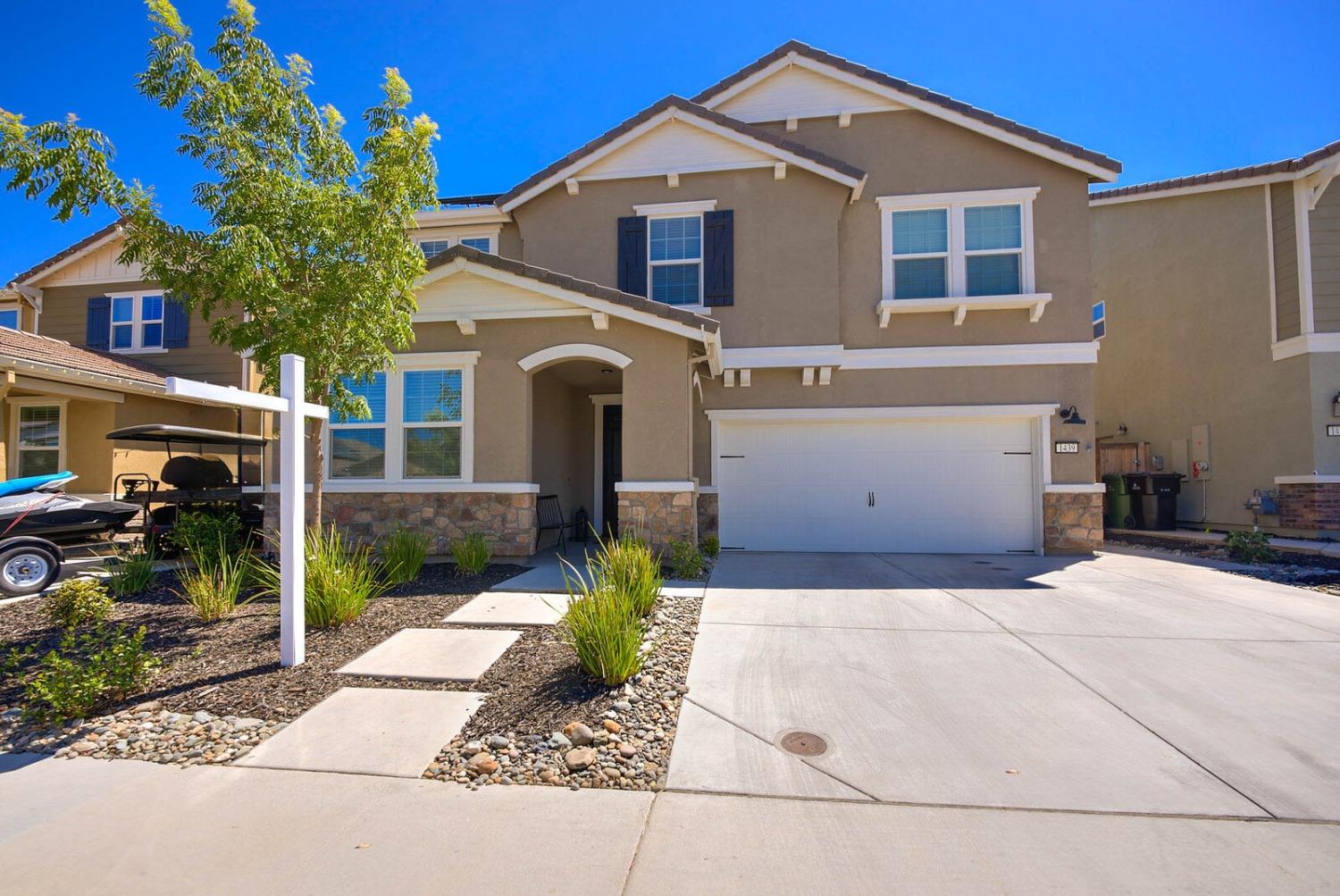 1439 Avila Lane