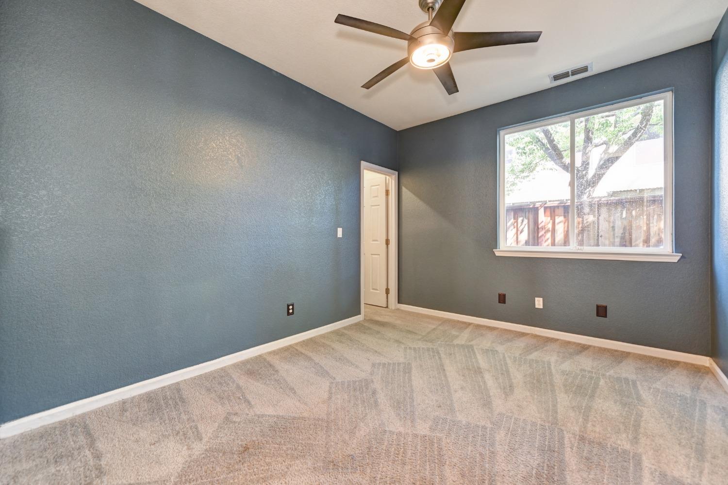 823 Leith Court