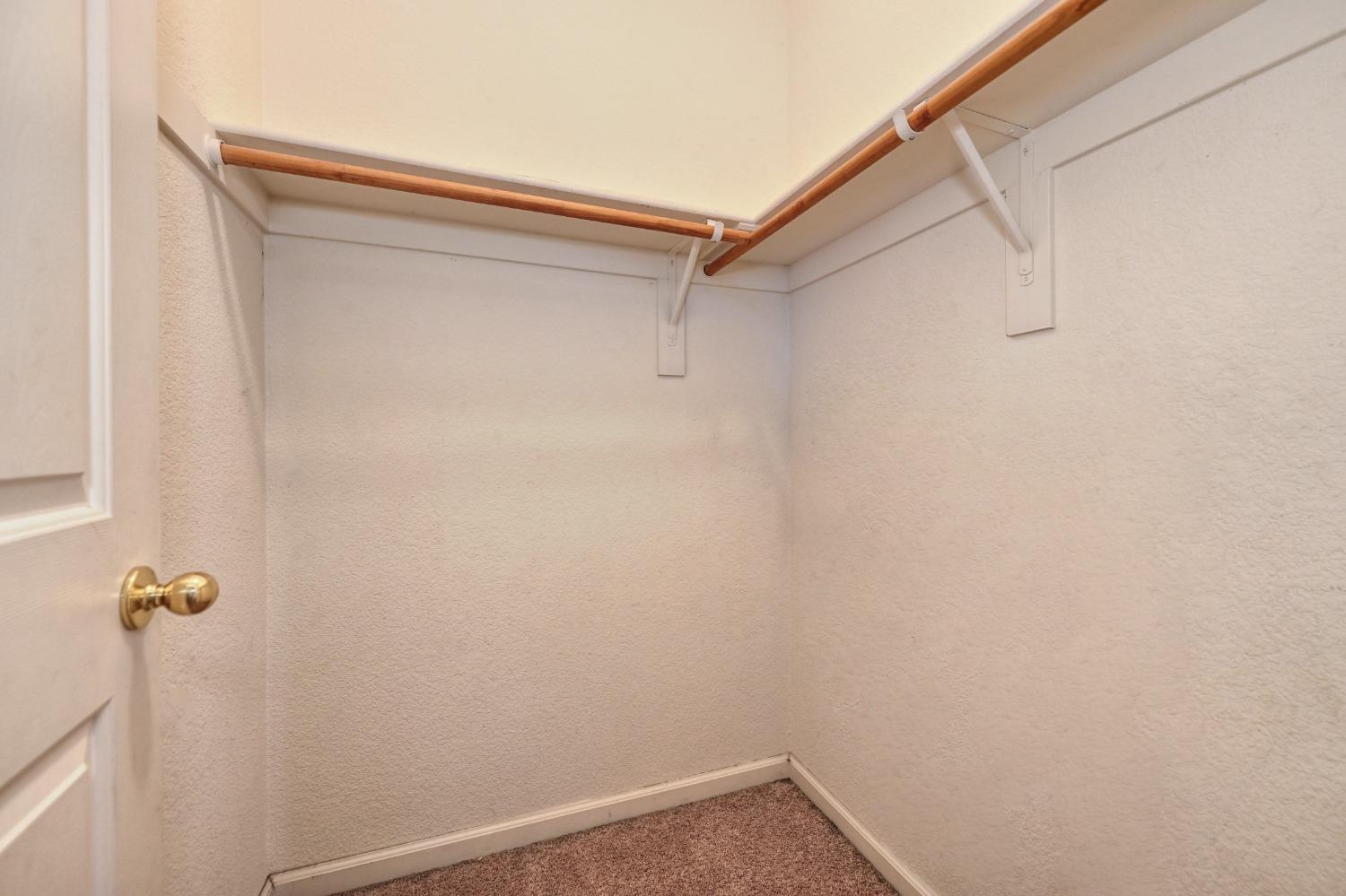 823 Leith Court