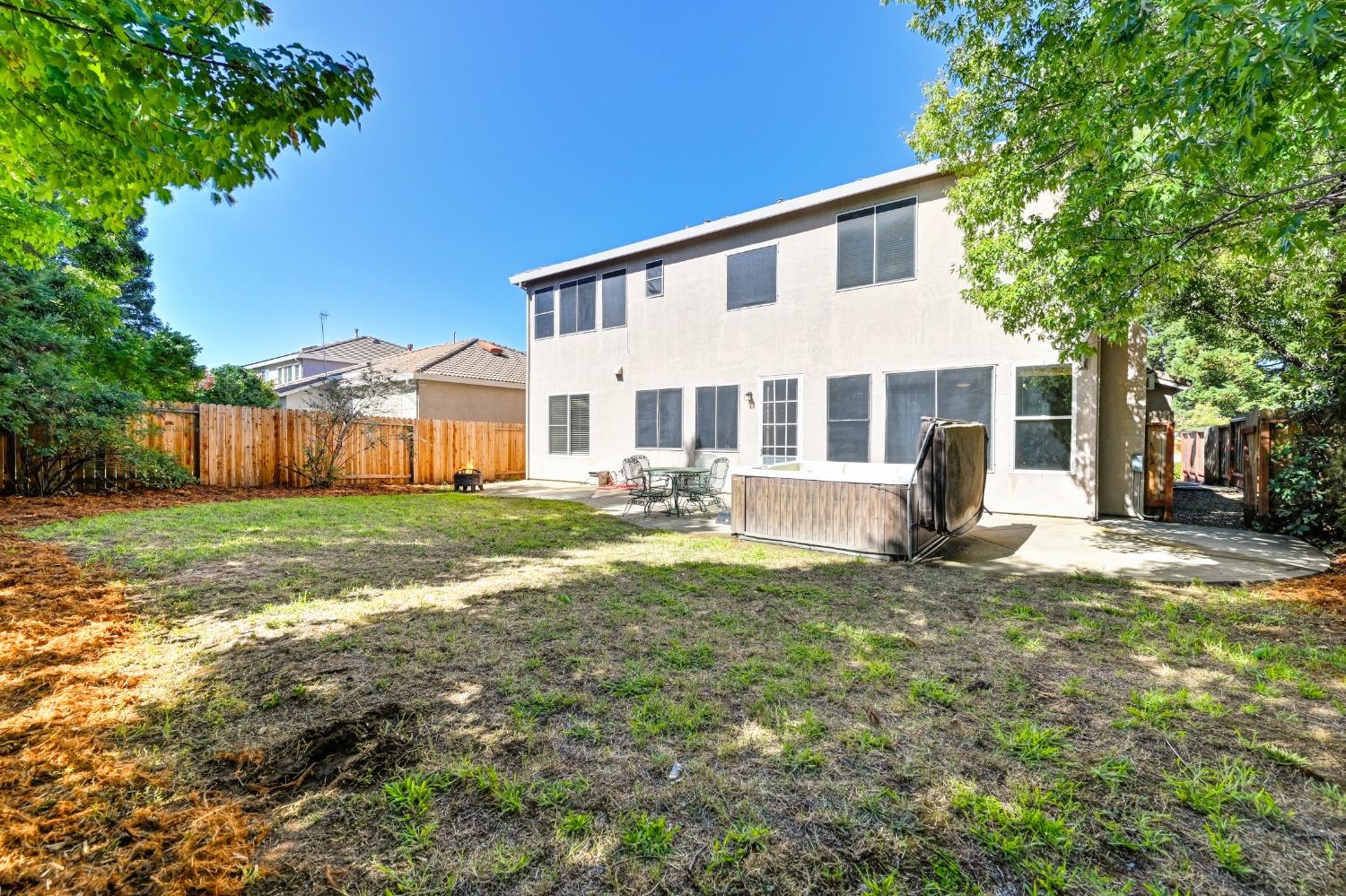 823 Leith Court