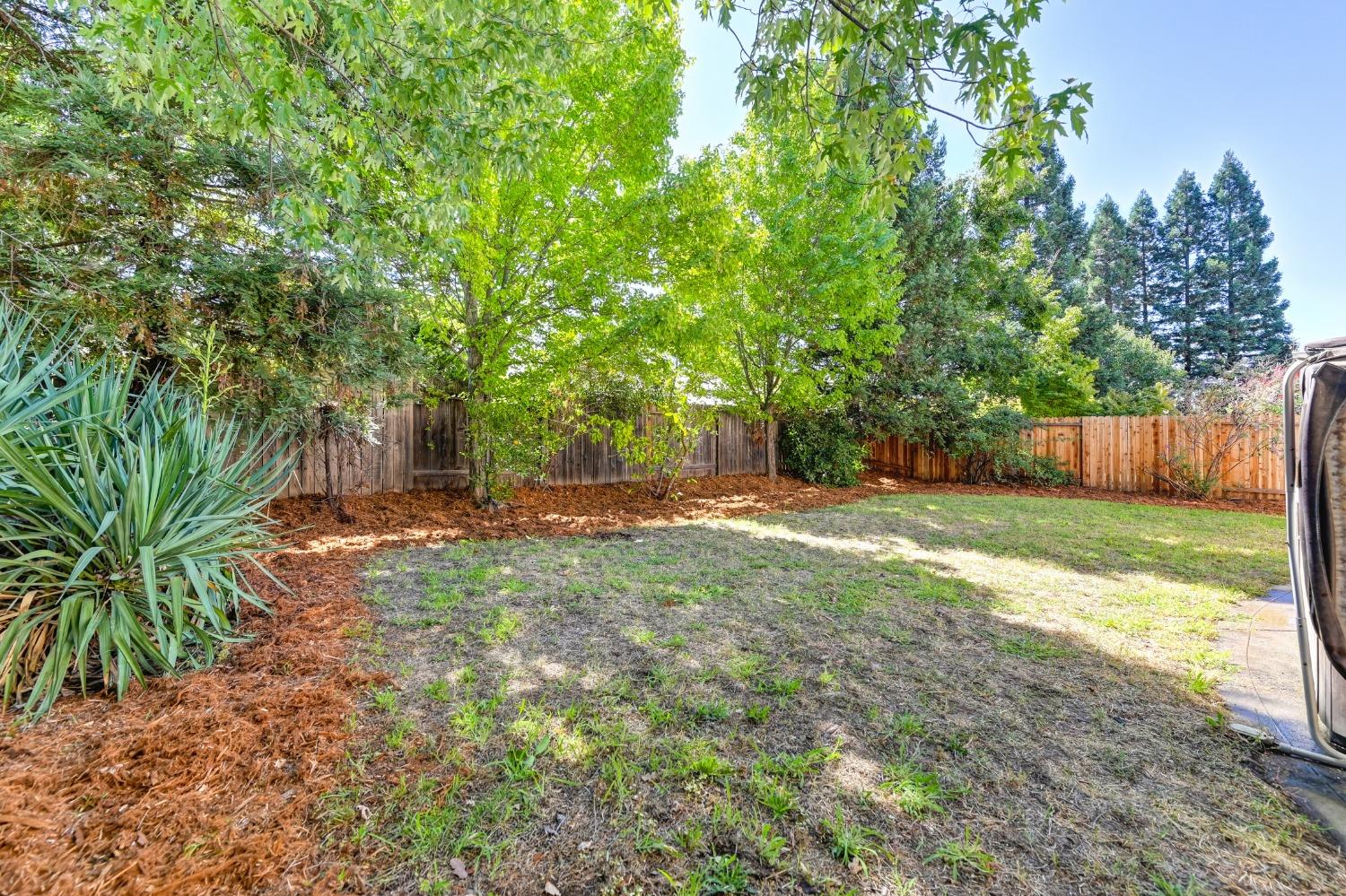 823 Leith Court