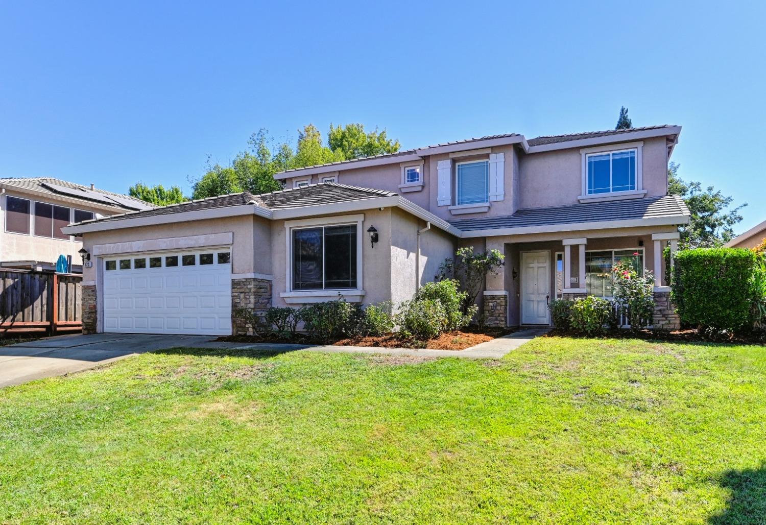 823 Leith Court