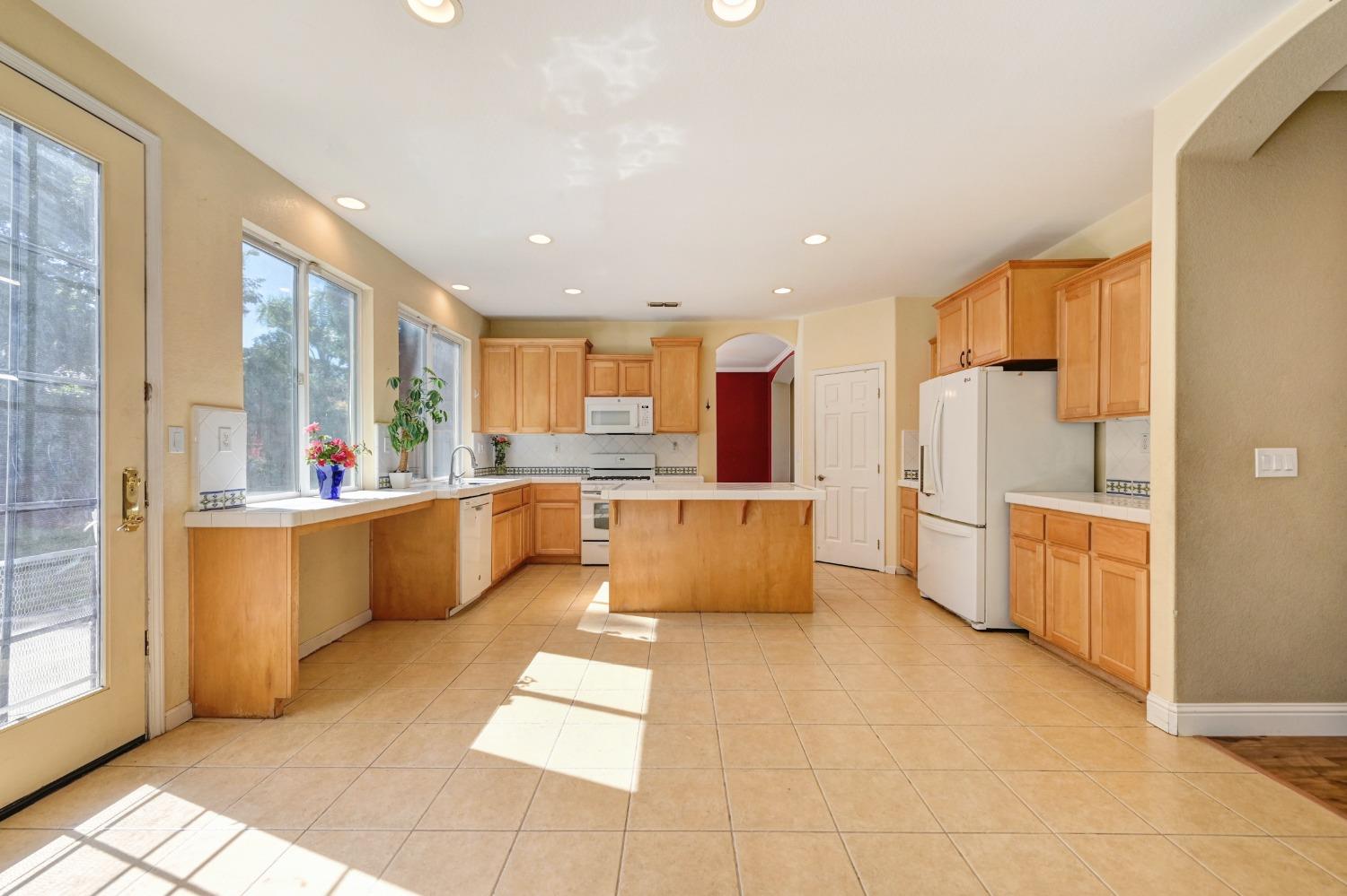 823 Leith Court