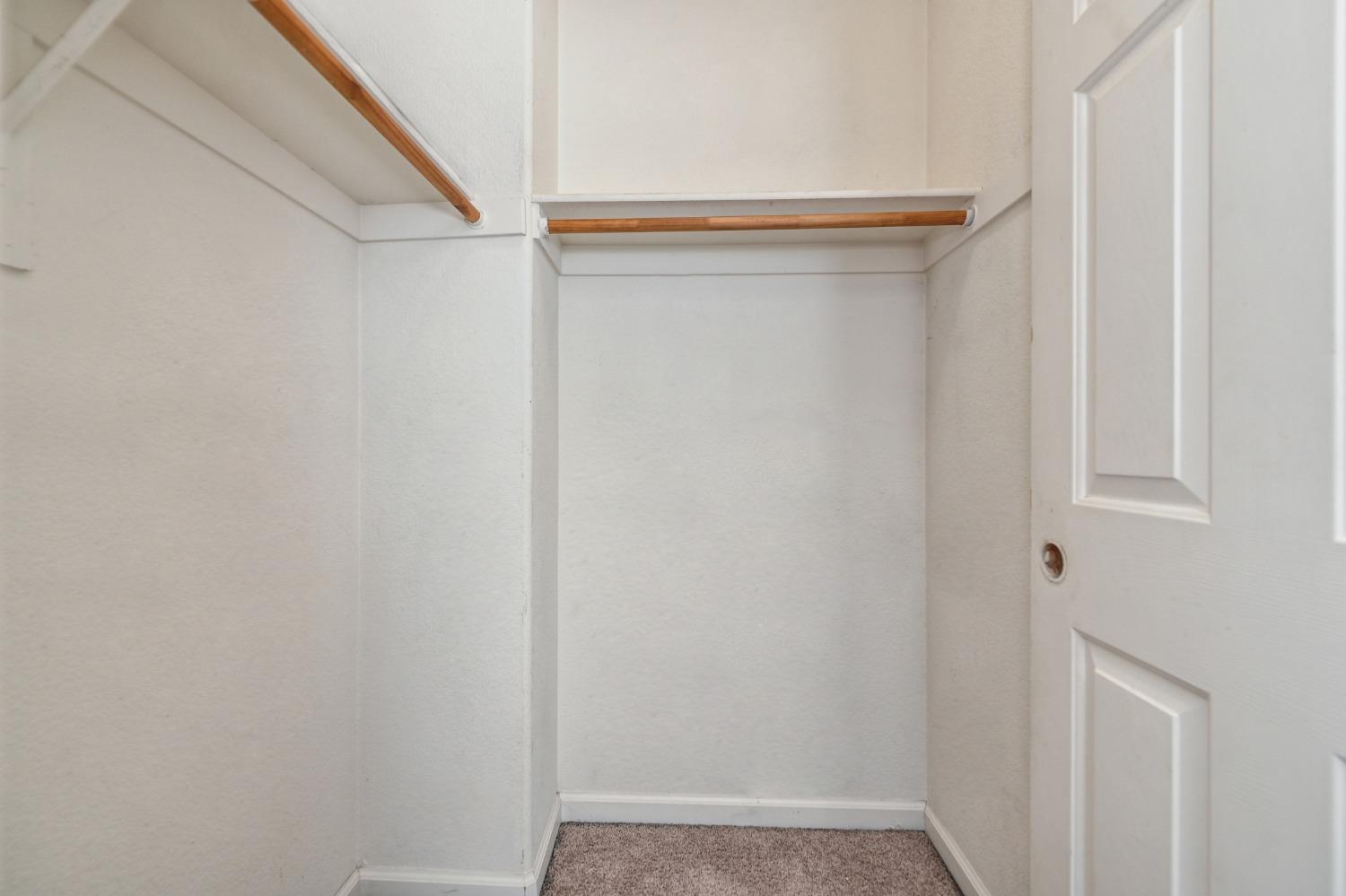 823 Leith Court