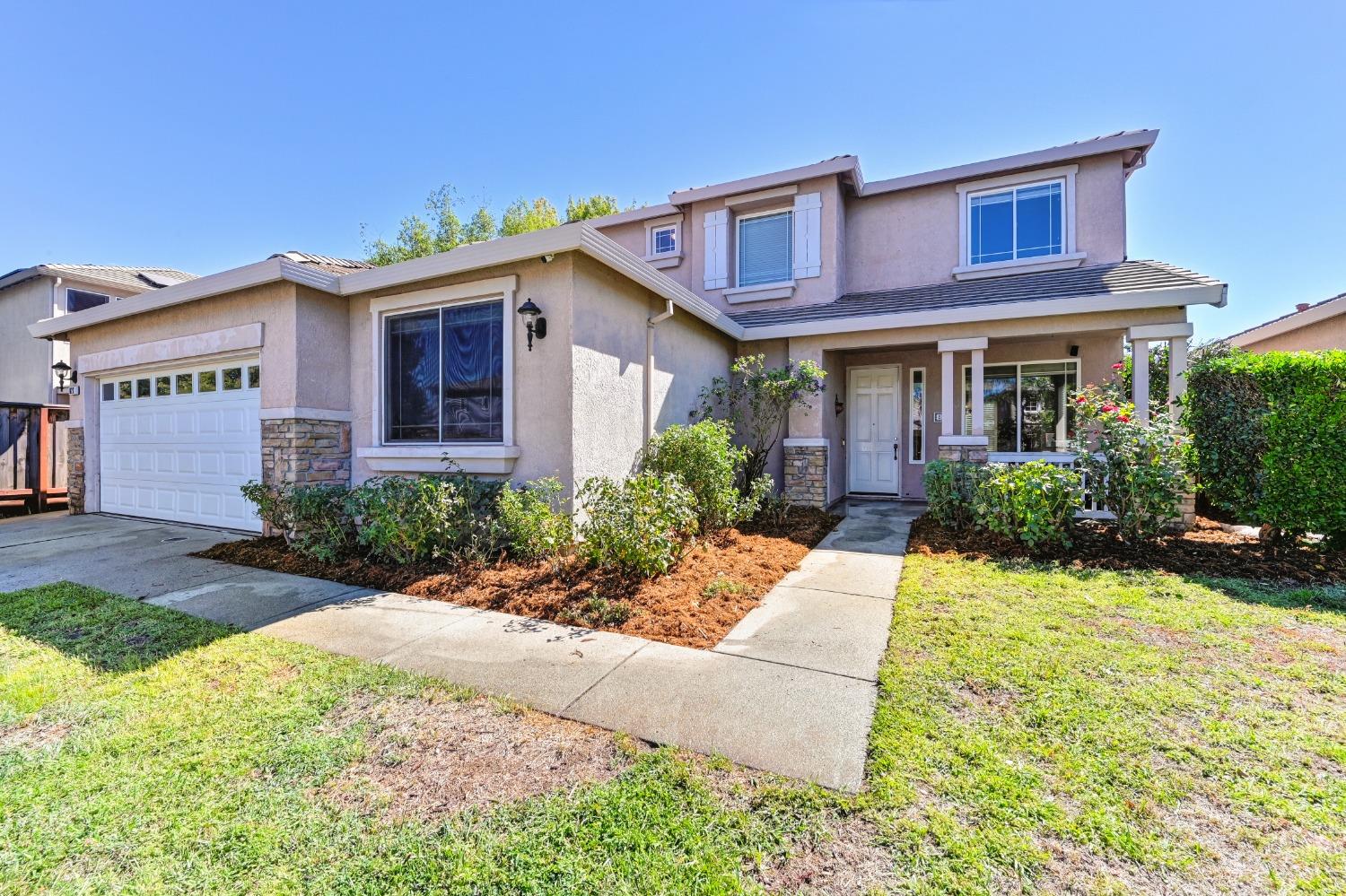 823 Leith Court