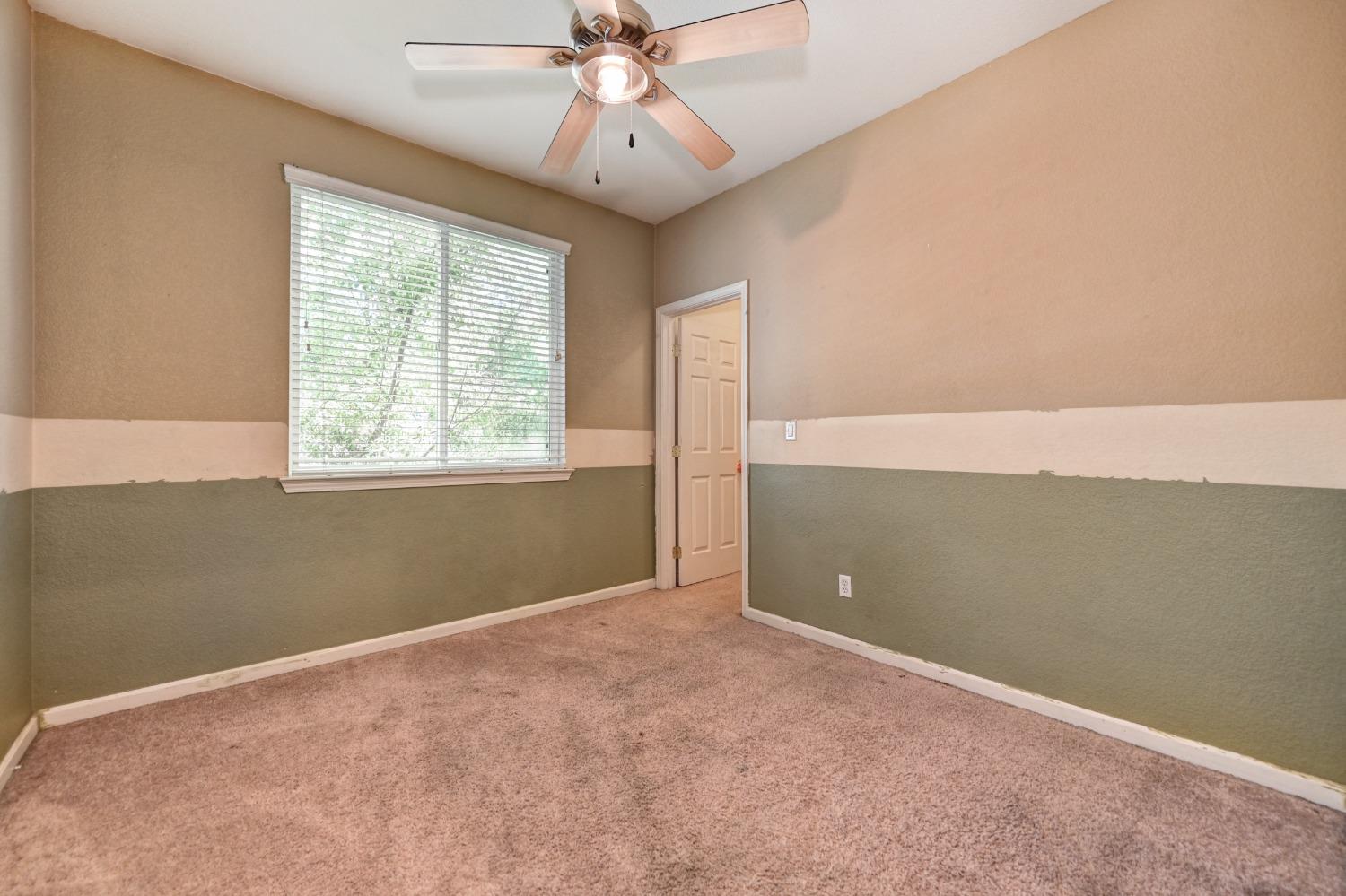 823 Leith Court