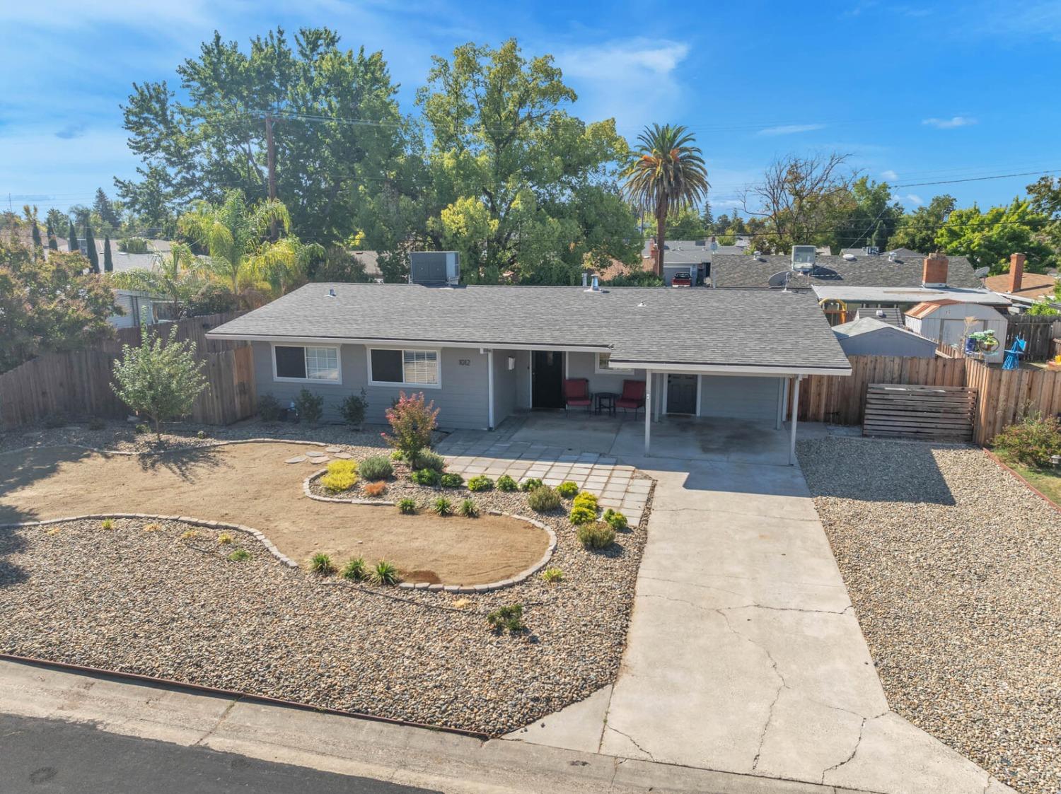 1012 Sunset Drive