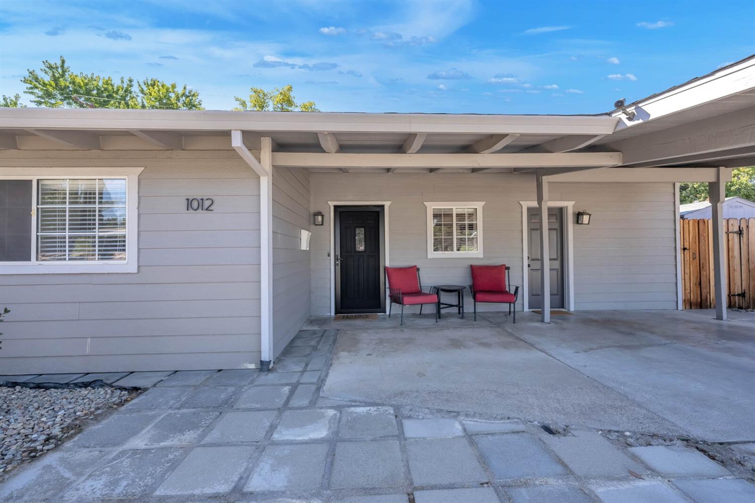 1012 Sunset Drive