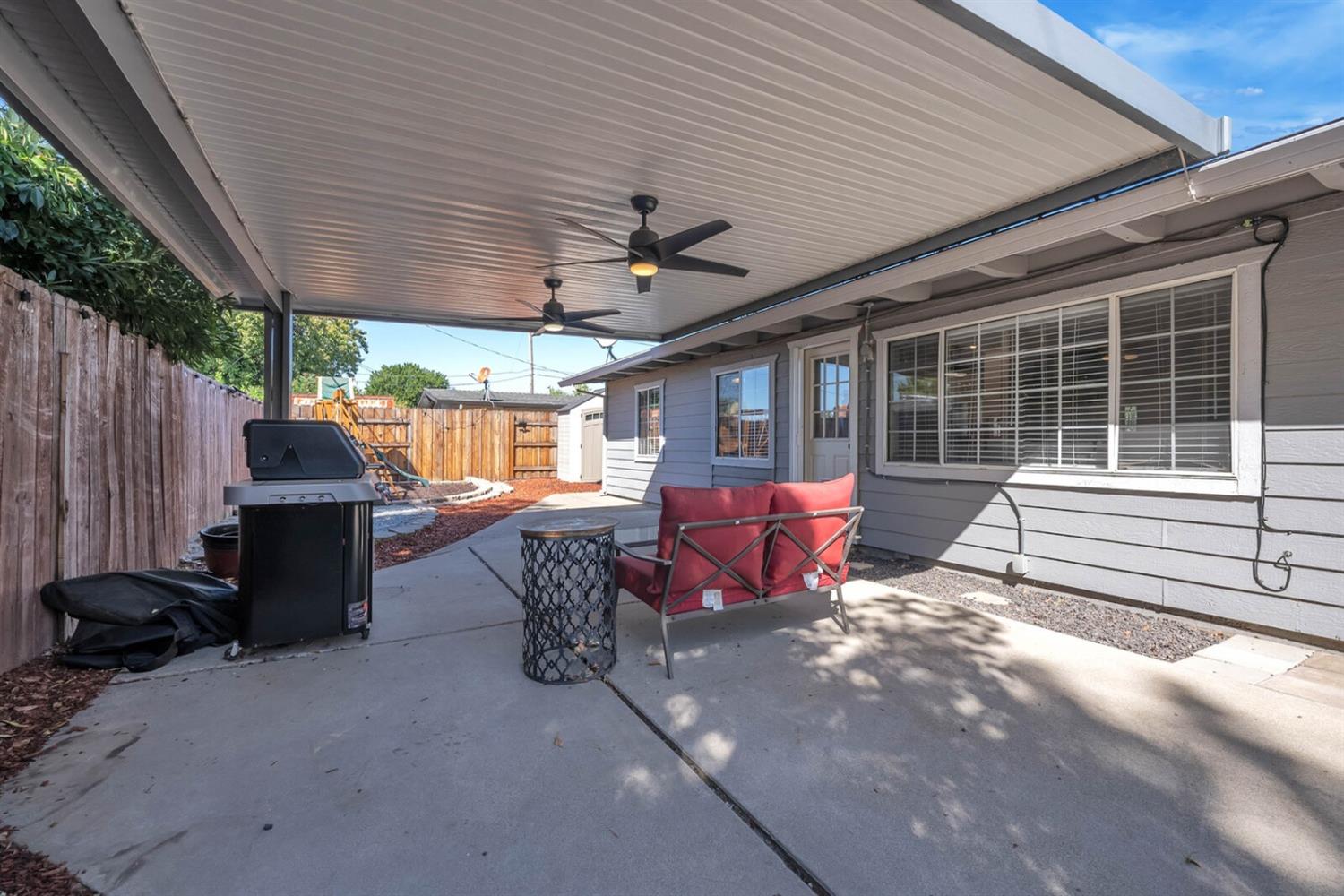 1012 Sunset Drive