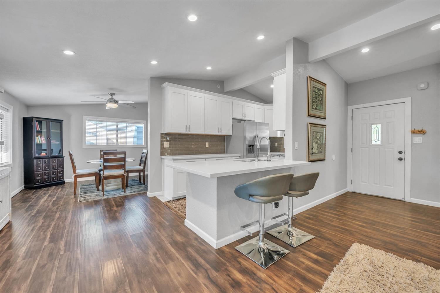 1012 Sunset Drive