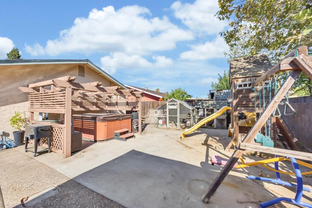 1619 4th Street