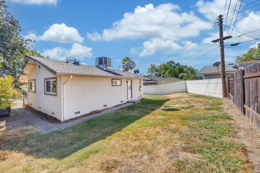 7139 Rollingwood Boulevard