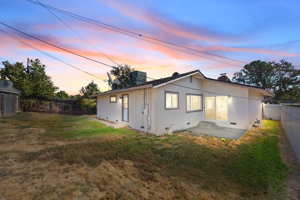 7139 Rollingwood Boulevard