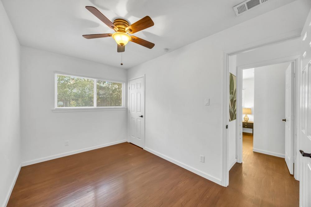 7139 Rollingwood Boulevard