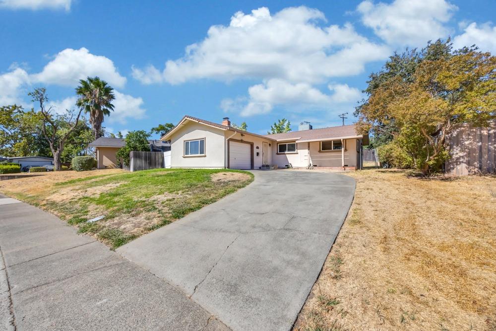7139 Rollingwood Boulevard
