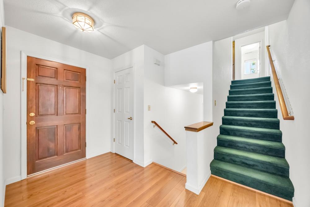 1620 Yale Court