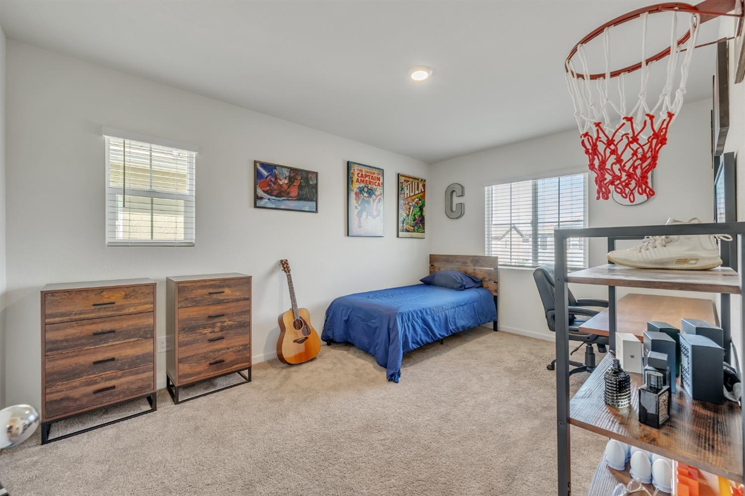 601 Lincolnshire Circle
